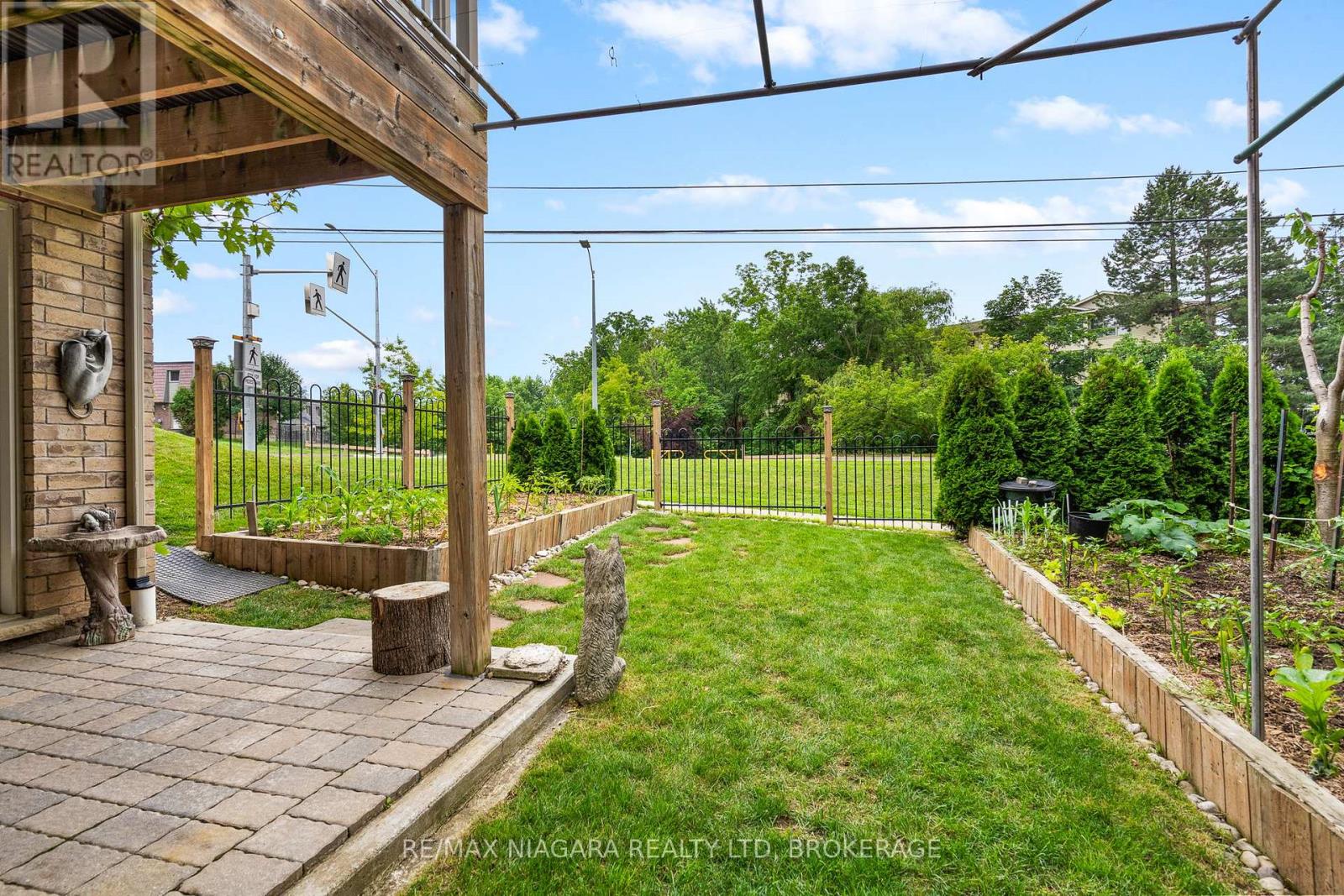 255 Lakeshore Road, St. Catharines, Ontario L2M 1R9 - Photo 27 - X13721242