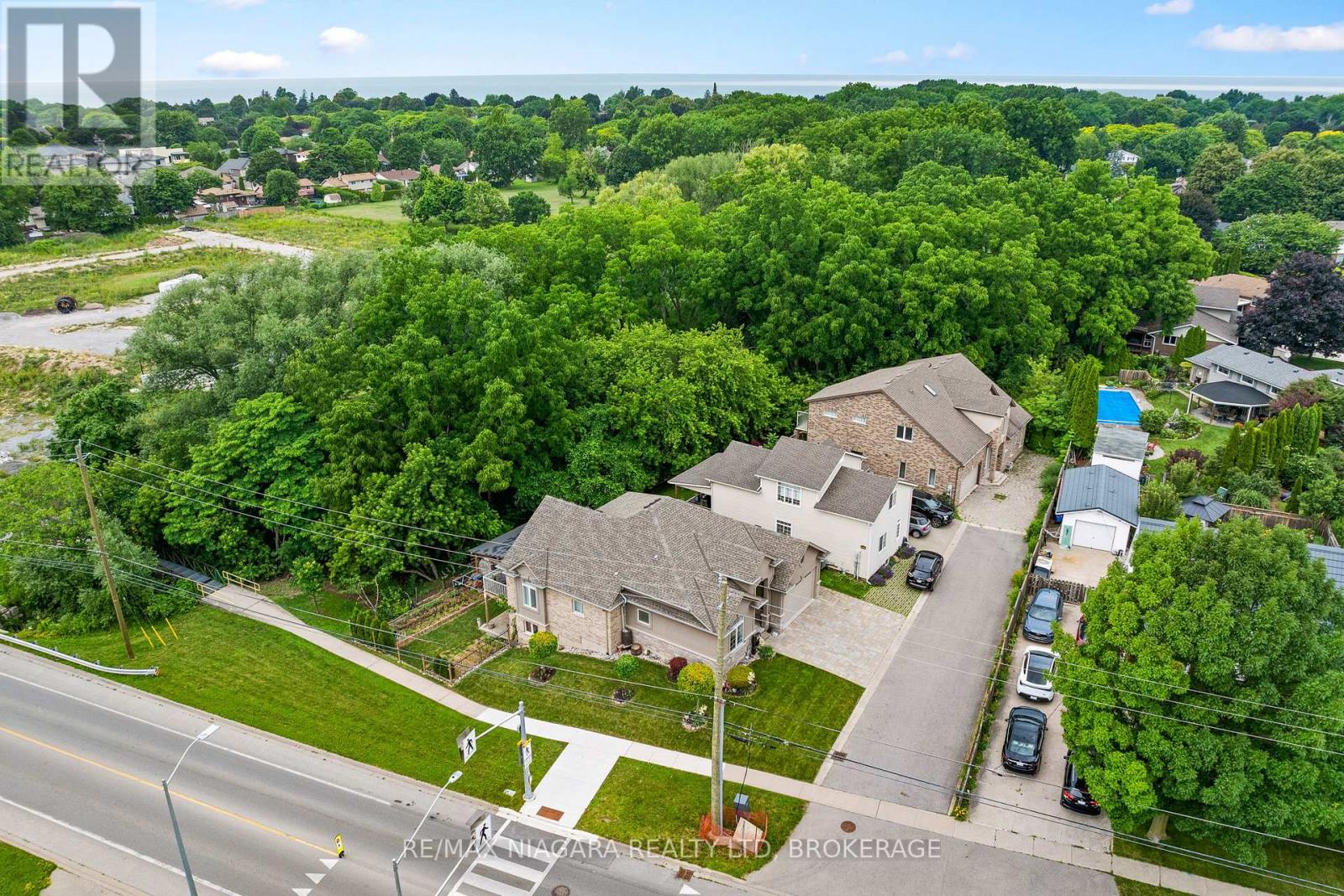 255 Lakeshore Road, St. Catharines, Ontario L2M 1R9 - Photo 38 - X13721242