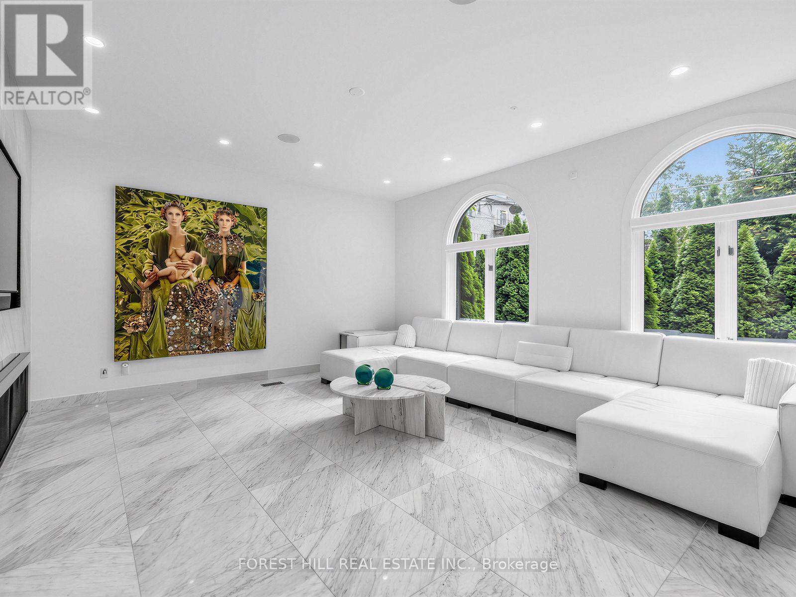 55 Strathearn Boulevard, Toronto, Ontario  M5P 3M3 - Photo 9 - C13721142