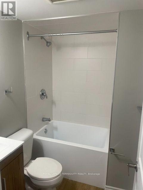 3 - 646 Lansdowne Avenue, Toronto, Ontario  M6H 3Y7 - Photo 13 - C13721198