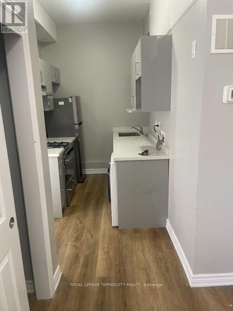 3 - 646 Lansdowne Avenue, Toronto, Ontario  M6H 3Y7 - Photo 4 - C13721198