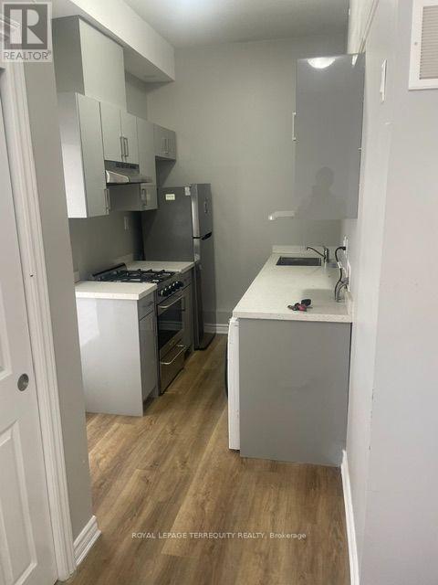 3 - 646 Lansdowne Avenue, Toronto, Ontario  M6H 3Y7 - Photo 5 - C13721198