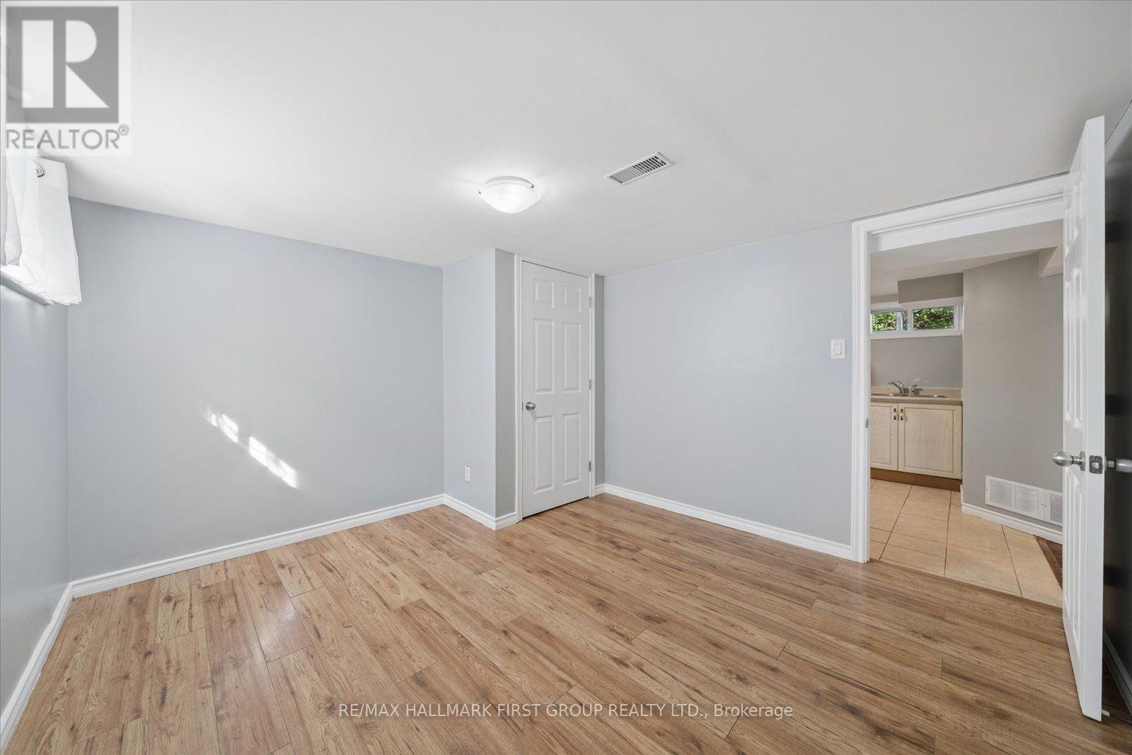 531 Harmony Road S, Oshawa, Ontario  L1H 6V4 - Photo 14 - E13721216