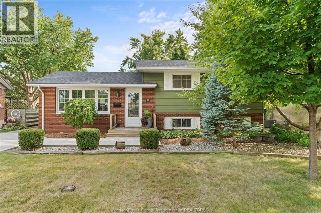 11 Riviera, Amherstburg, Ontario