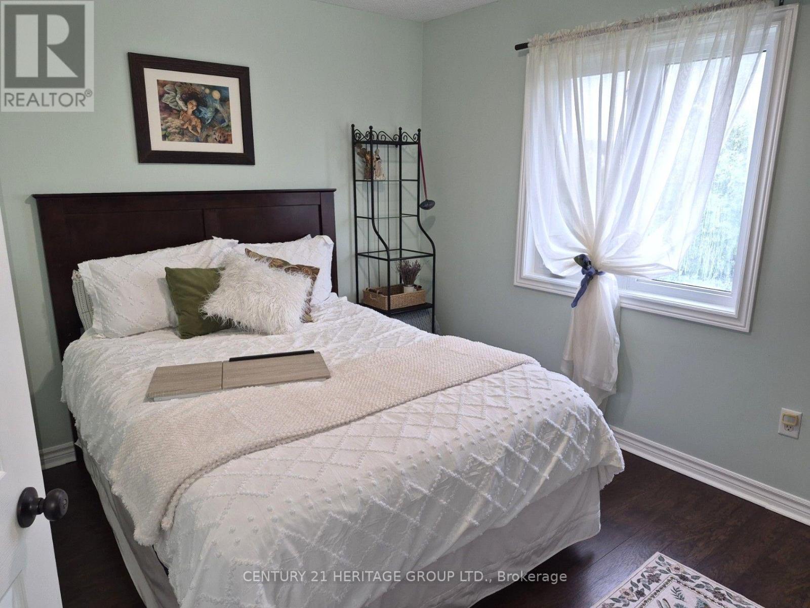 18 Yorktown Place, Georgina, Ontario  L4P 0A4 - Photo 12 - N13721144