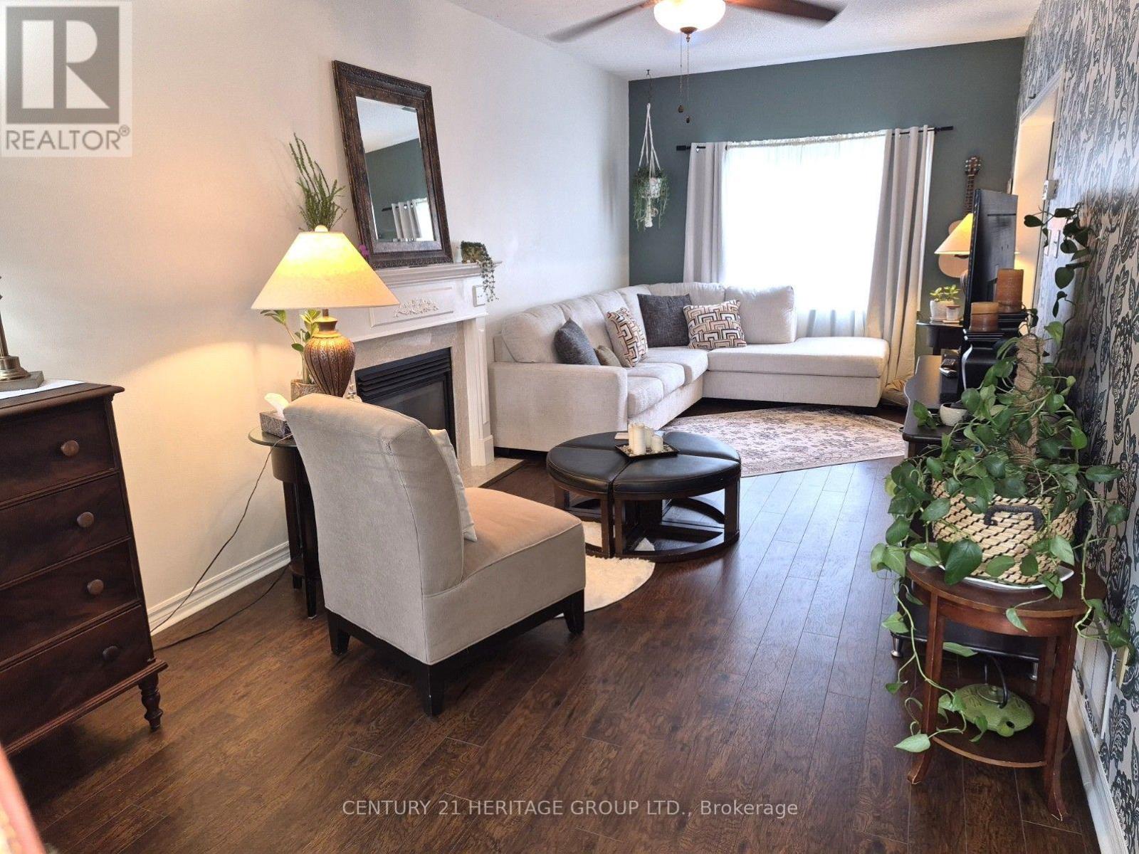 18 Yorktown Place, Georgina, Ontario  L4P 0A4 - Photo 3 - N13721144