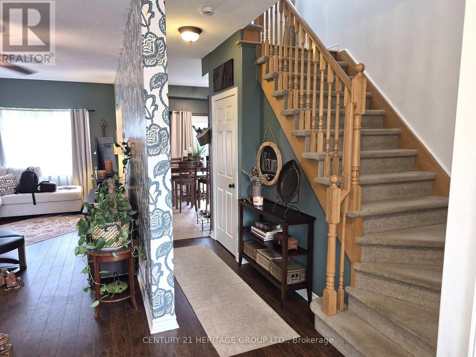 18 Yorktown Place, Georgina, Ontario  L4P 0A4 - Photo 5 - N13721144
