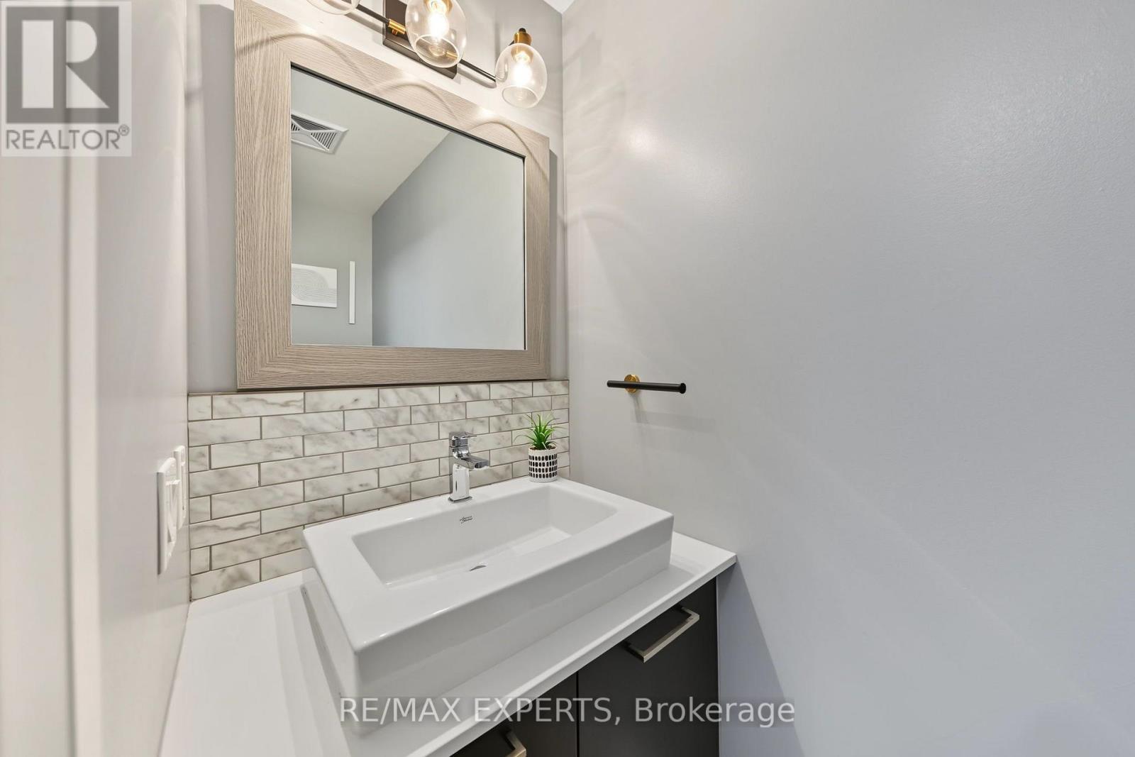 117 - 4800 Highway 7, Vaughan, Ontario  L4L 1H8 - Photo 4 - N13721174