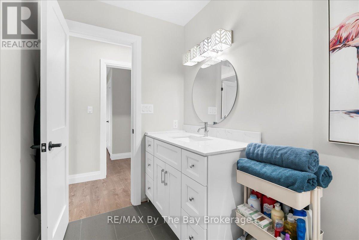 146 Mary Street, Clearview (Creemore), Ontario  L0M 1G0 - Photo 35 - S13721140