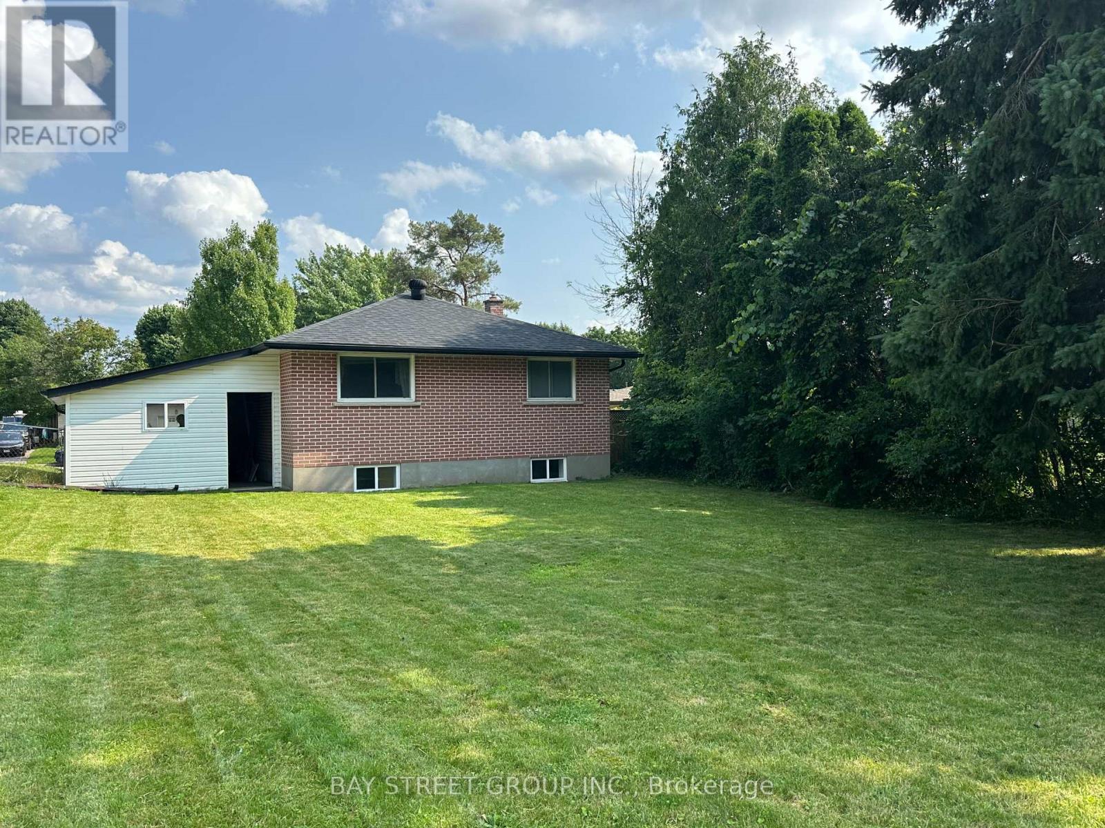 180 Rose Street, Barrie (Wellington), Ontario L4M 2T9 - Photo 14 - S13721196
