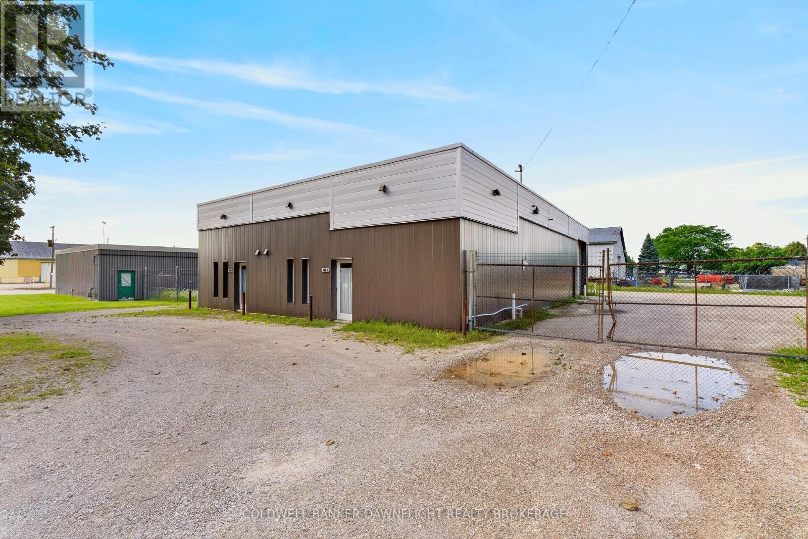 180 VICTORIA STREET W, South Huron, Ontario