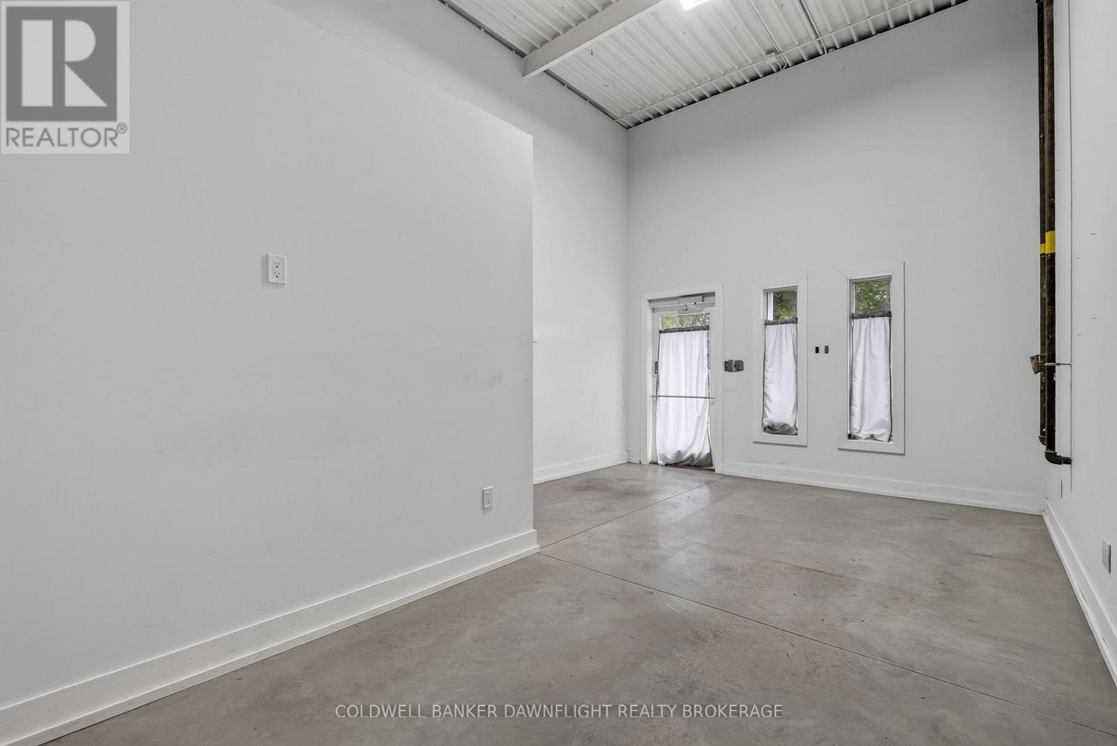 180 Victoria Street W, South Huron, Ontario  N0M 1S2 - Photo 12 - X12593590