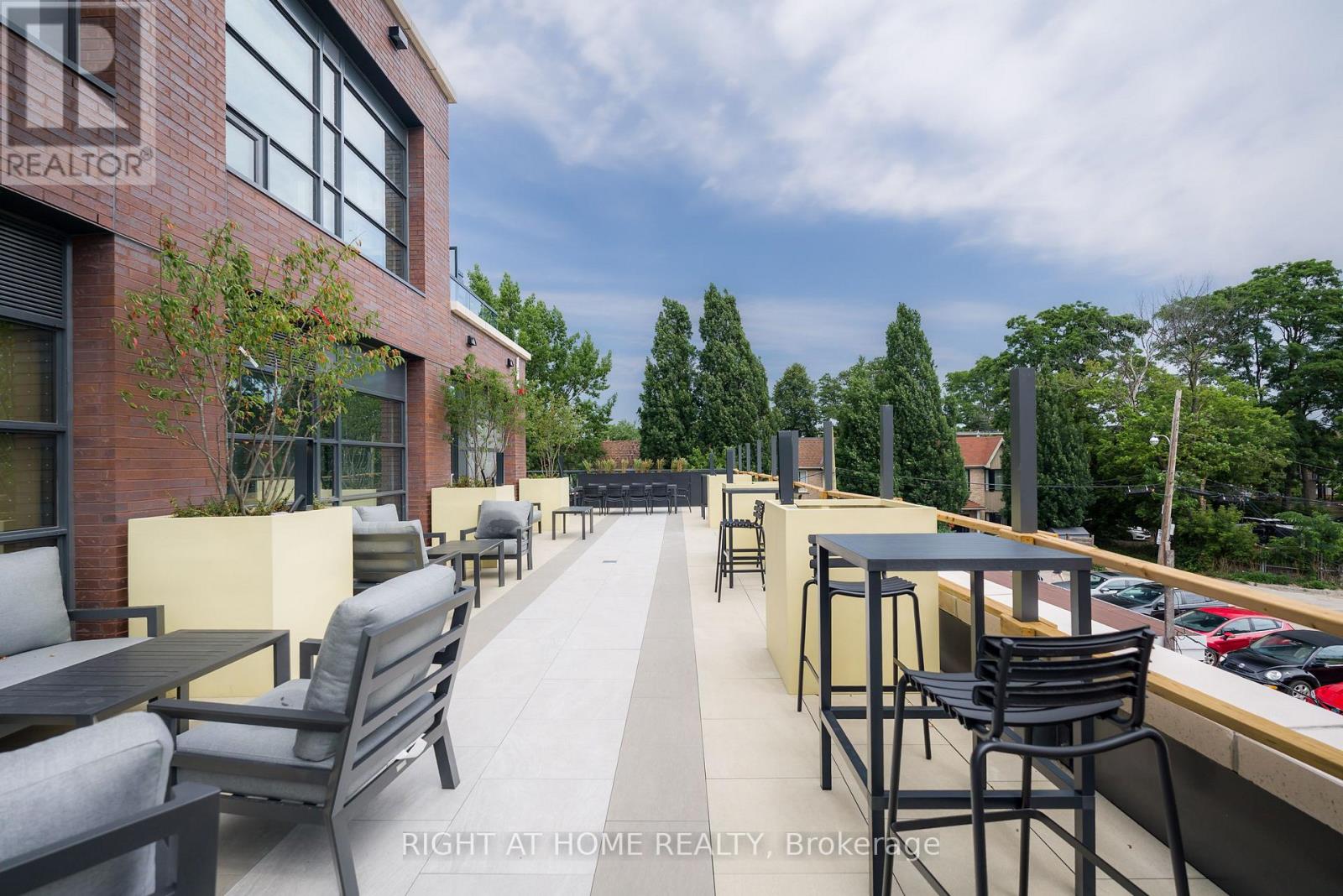408 - 2946 Dundas Street W, Toronto, Ontario  M6P 1Y8 - Photo 23 - W13721152