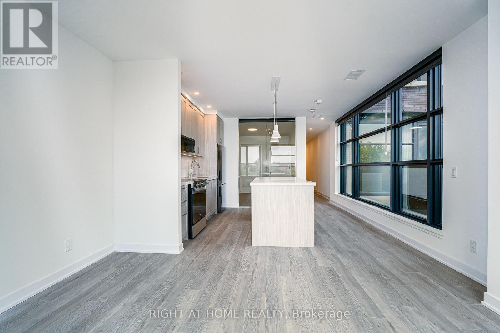 408 - 2946 Dundas Street W, Toronto, Ontario  M6P 1Y8 - Photo 8 - W13721152