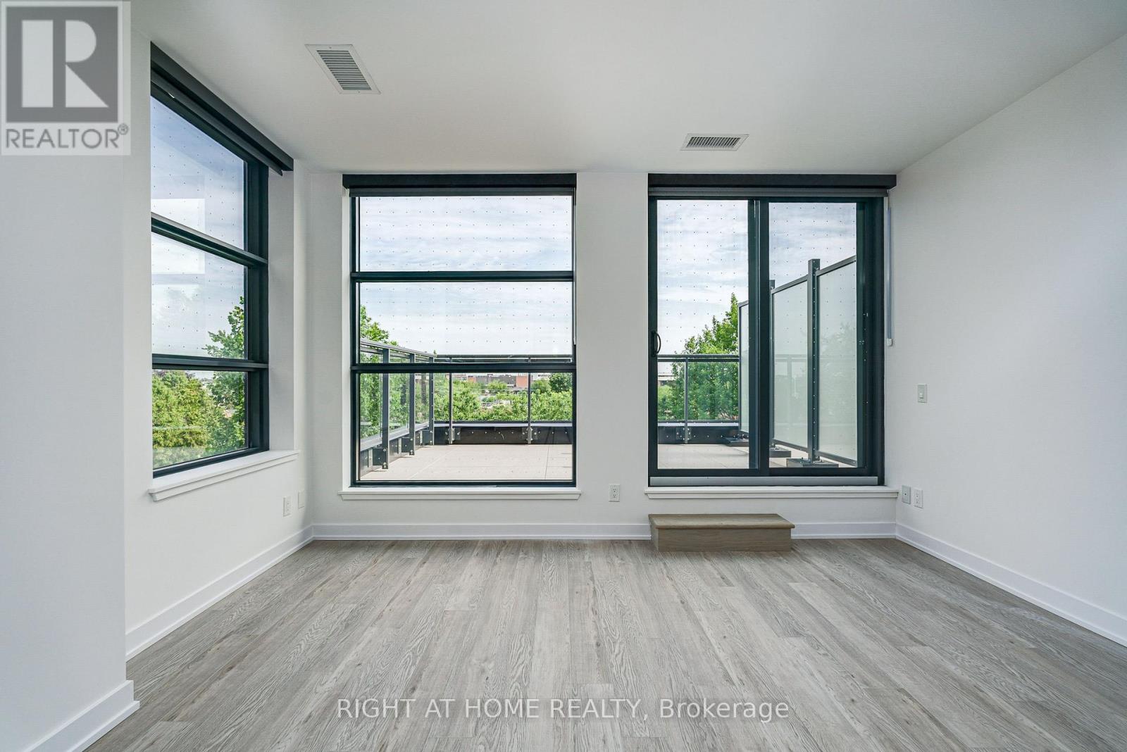 408 - 2946 Dundas Street W, Toronto, Ontario  M6P 1Y8 - Photo 9 - W13721152
