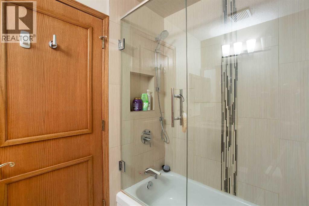 337 Sandringham Court NW, Calgary, Alberta  T3K 3V6 - Photo 27 - A2339540