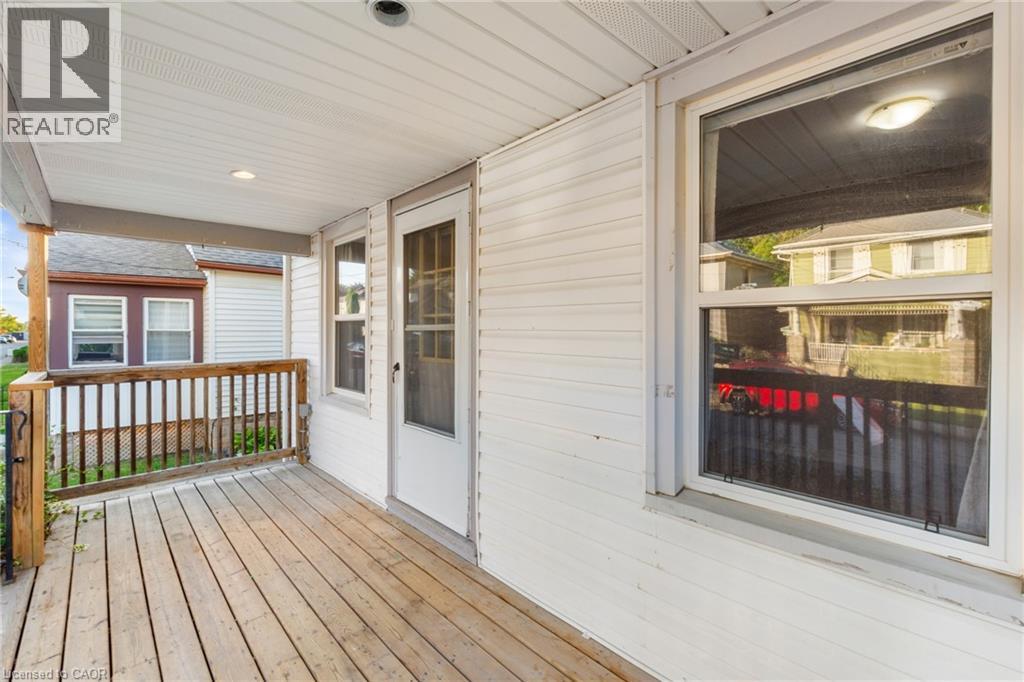 93 Sherwood Avenue, St. Catharines, Ontario  L2R 1X4 - Photo 4 - 40848463
