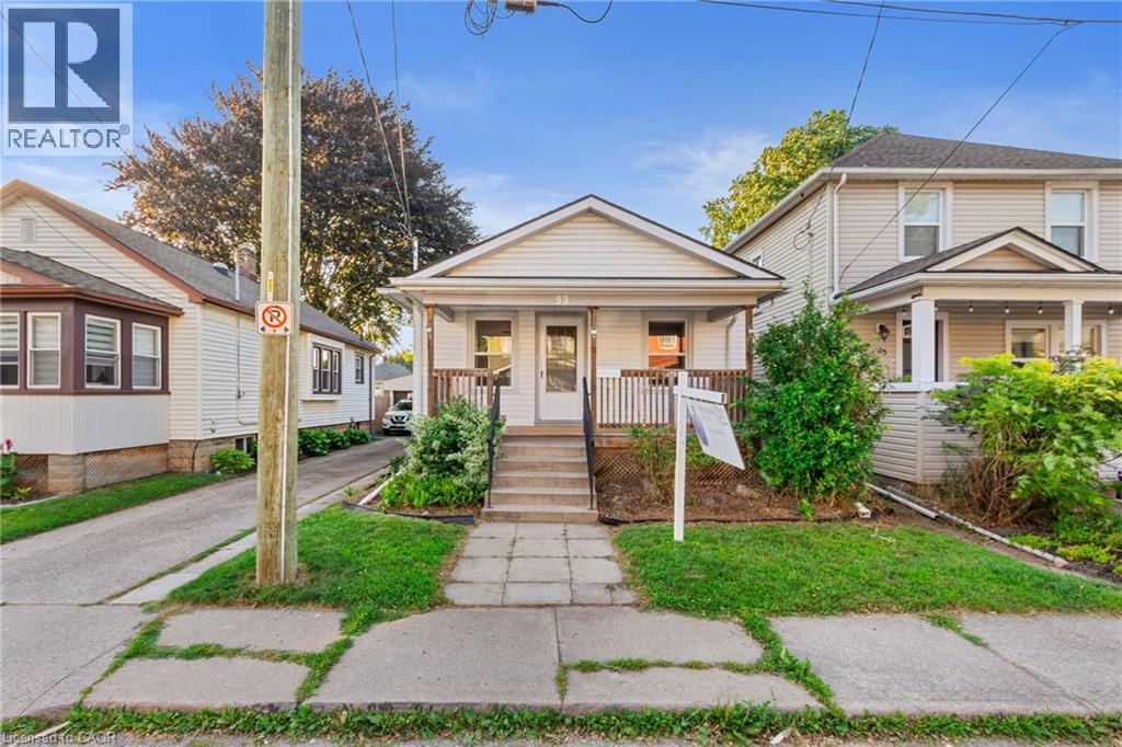93 Sherwood Avenue, St. Catharines, Ontario  L2R 1X4 - Photo 2 - 40848463