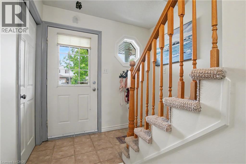 17 Bush Clover Crescent, Kitchener, Ontario  N2E 3P9 - Photo 8 - 40858456