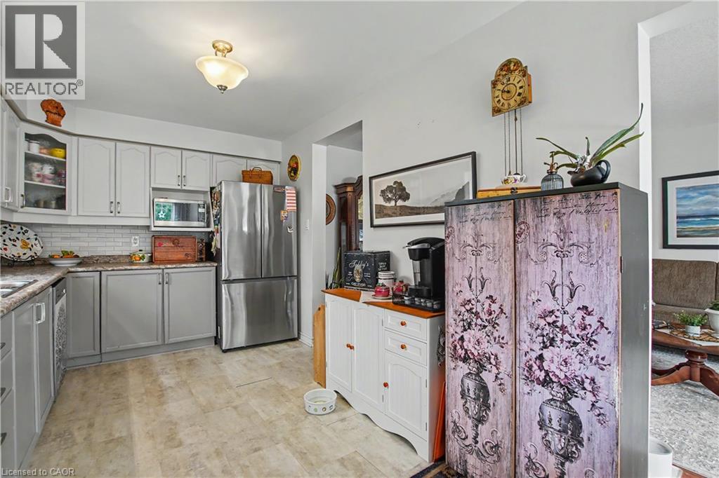 17 Bush Clover Crescent, Kitchener, Ontario  N2E 3P9 - Photo 9 - 40858456