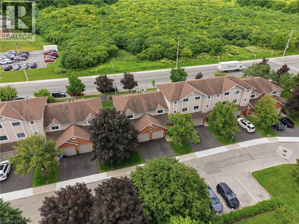 386 Highland Road W Unit# 46, Stoney Creek, Ontario  L8J 3P9 - Photo 2 - 40858759