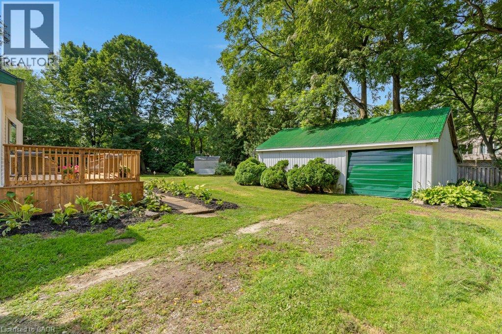 17 Queen Street, North Dumfries, Ontario  N0B 1L0 - Photo 41 - 40856064