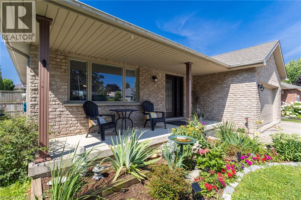 915 St George Street, Port Dover, Ontario  N0A 1N0 - Photo 3 - 40851328