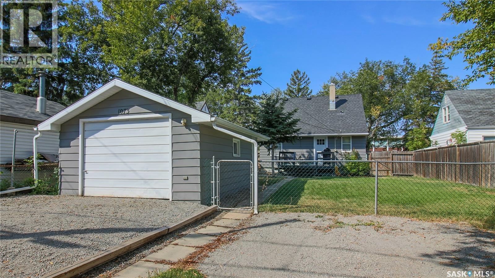 1073 Mcintosh Street, Regina, Saskatchewan  S4T 5B8 - Photo 39 - SK046884