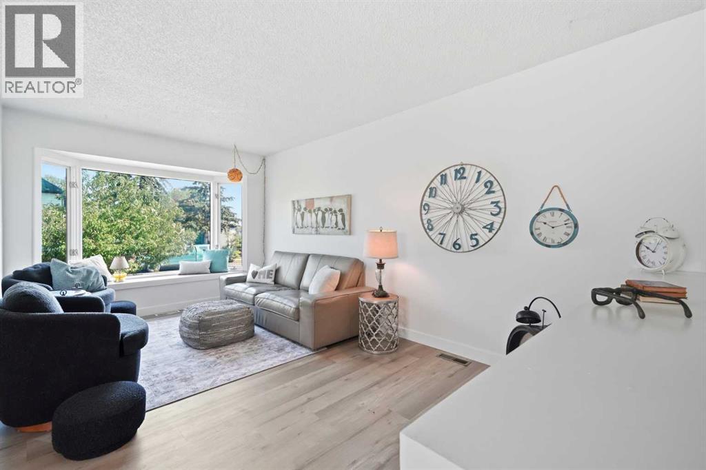 2333 16 Street SE, Calgary, Alberta T2G 3R1 - Photo 5 - A2339879
