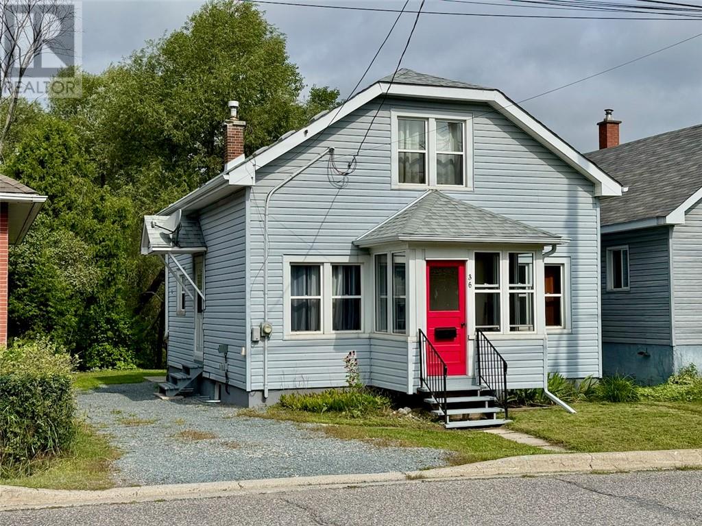 36 Copper Street, Sudbury, Ontario  P3E 2C2 - Photo 2 - 2130054