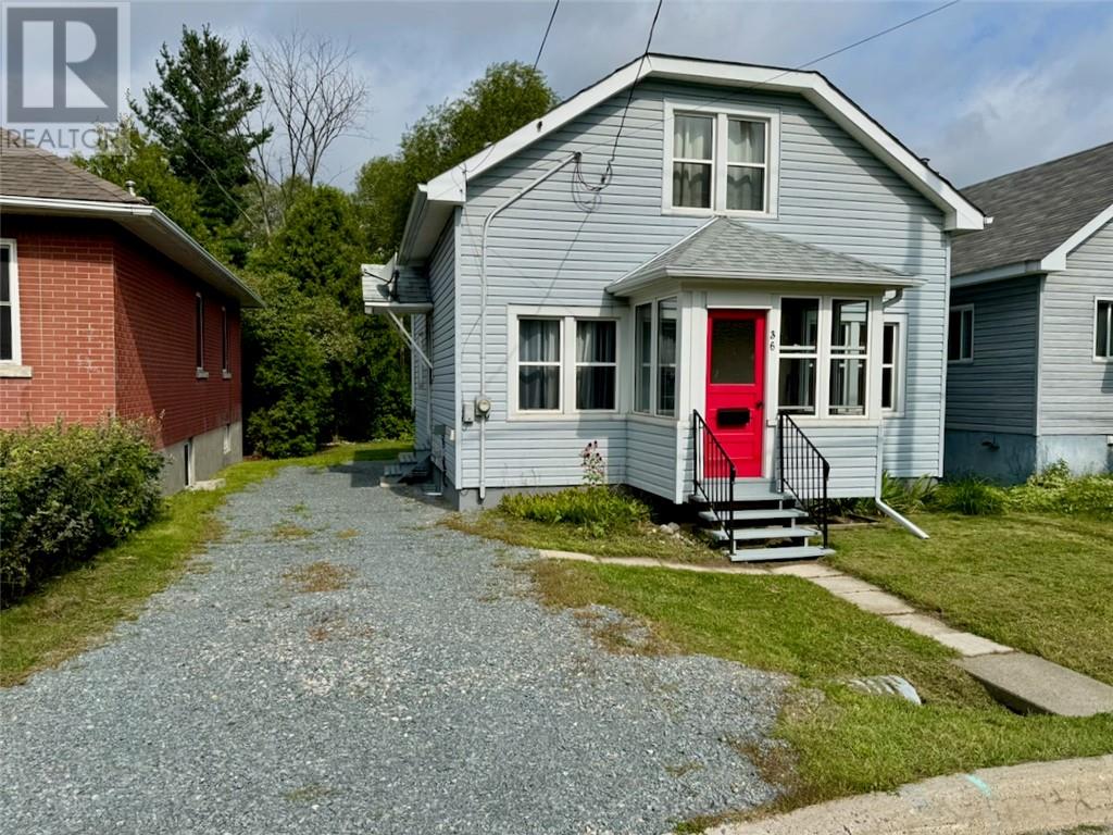 36 Copper Street, Sudbury, Ontario  P3E 2C2 - Photo 3 - 2130054