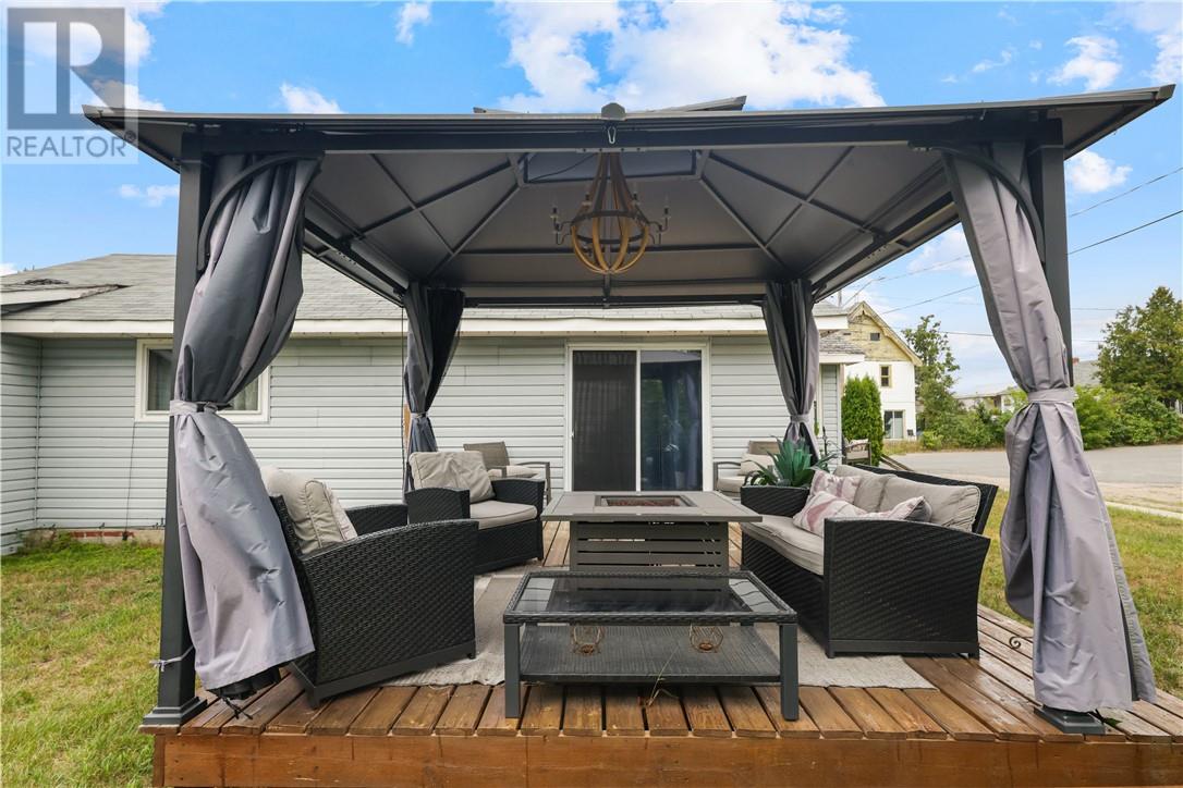 305 Castle Street, Massey, Ontario  P0P 1P0 - Photo 6 - 2130050