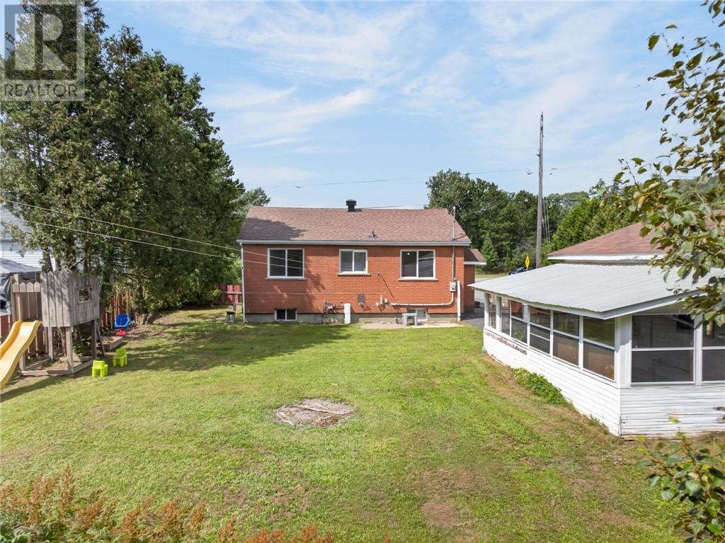 128 First Avenue, Levack, Ontario  P0M 2C0 - Photo 43 - 2130037