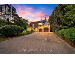 1098 LAKESHORE ROAD W, Oakville, Ontario