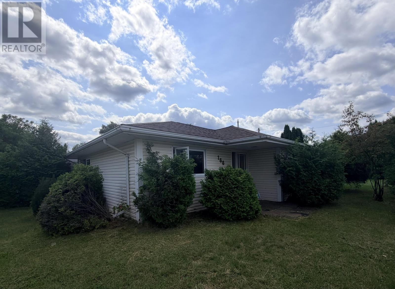 166 Willow Rd, Atikokan, Ontario  P0T 1C0 - Photo 1 - TB2602375