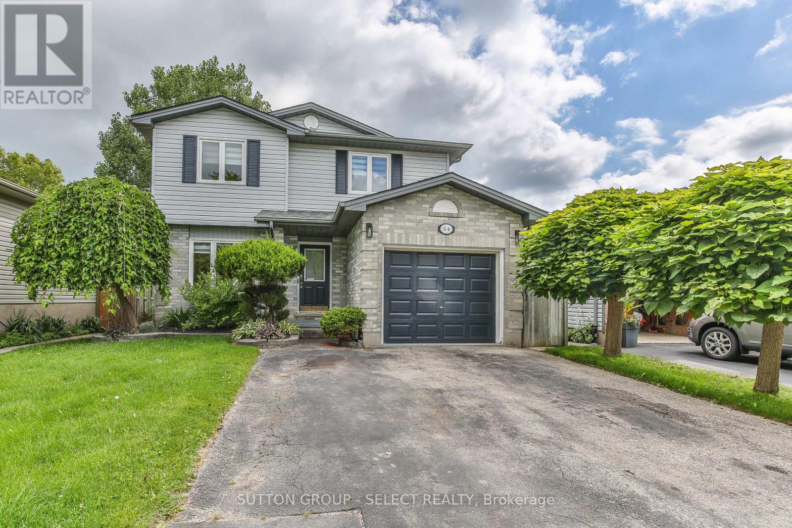 54 SUNRISE CRESCENT, London East, Ontario