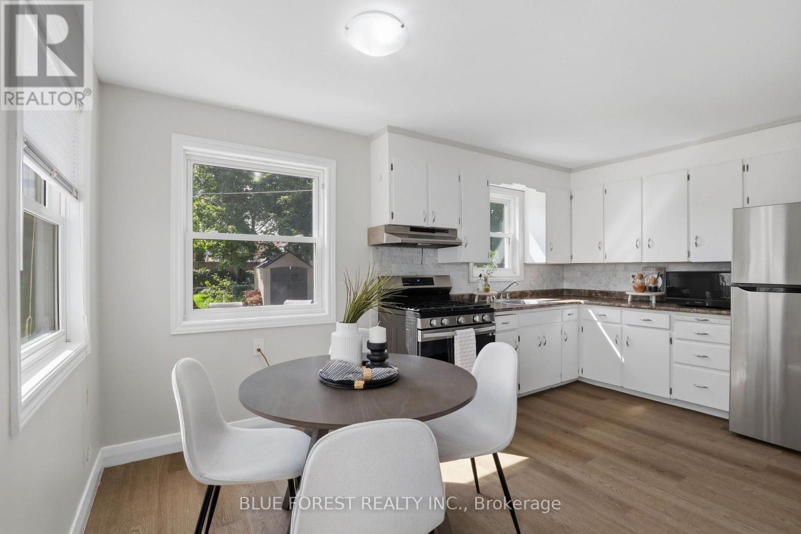 35 Mackay Avenue, London South, Ontario  N6J 2V1 - Photo 12 - X13721452