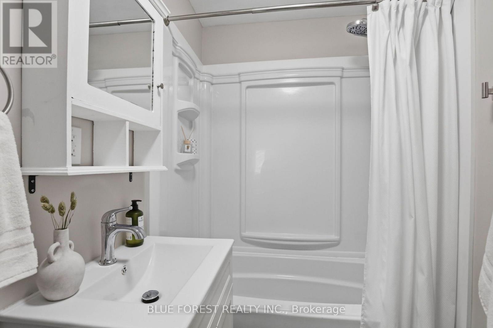 35 Mackay Avenue, London South, Ontario  N6J 2V1 - Photo 19 - X13721452