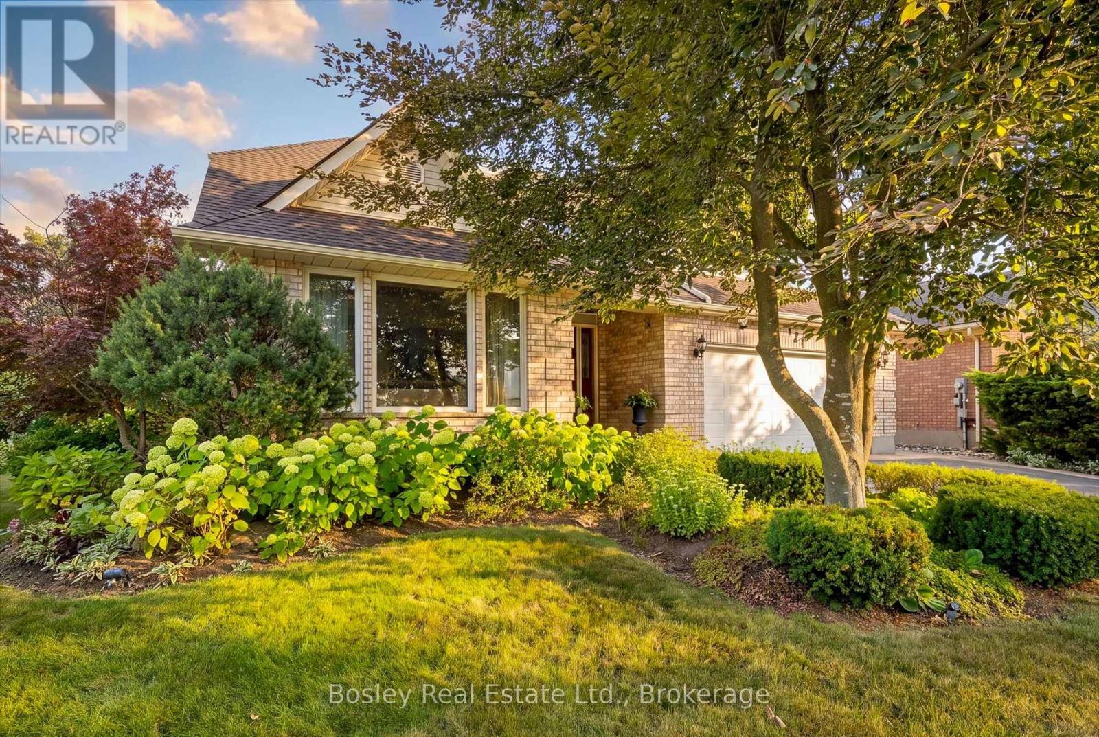 174 Dimson Avenue, Guelph, Ontario  N1G 4P2 - Photo 3 - X13721130