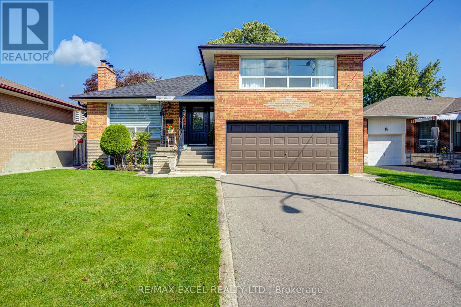 6 Averill Crescent, Toronto, Ontario  M2M 2A9 - Photo 2 - C13721436