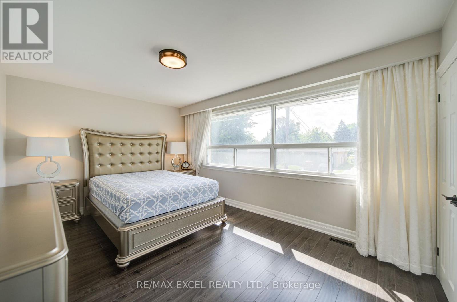 6 Averill Crescent, Toronto, Ontario  M2M 2A9 - Photo 21 - C13721436