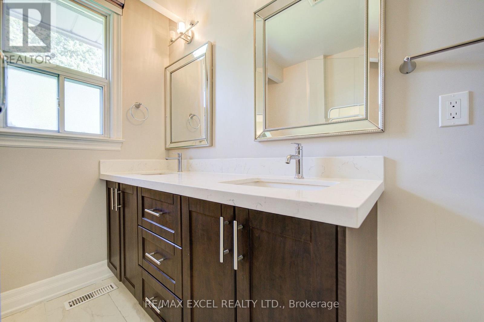 6 Averill Crescent, Toronto, Ontario  M2M 2A9 - Photo 29 - C13721436