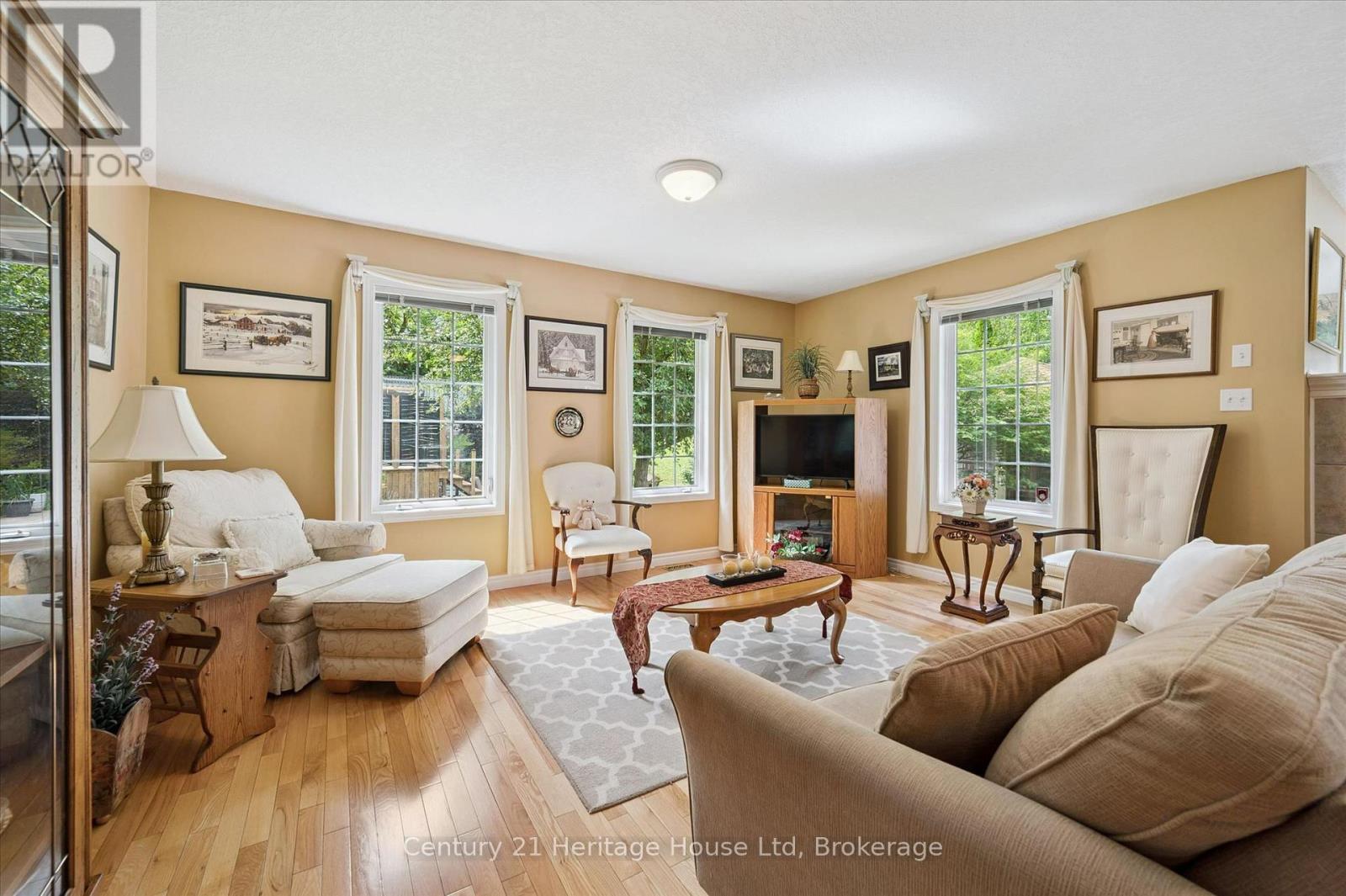 545 Athol Street, Centre Wellington (Fergus), Ontario  N1M 3T6 - Photo 16 - X13721362