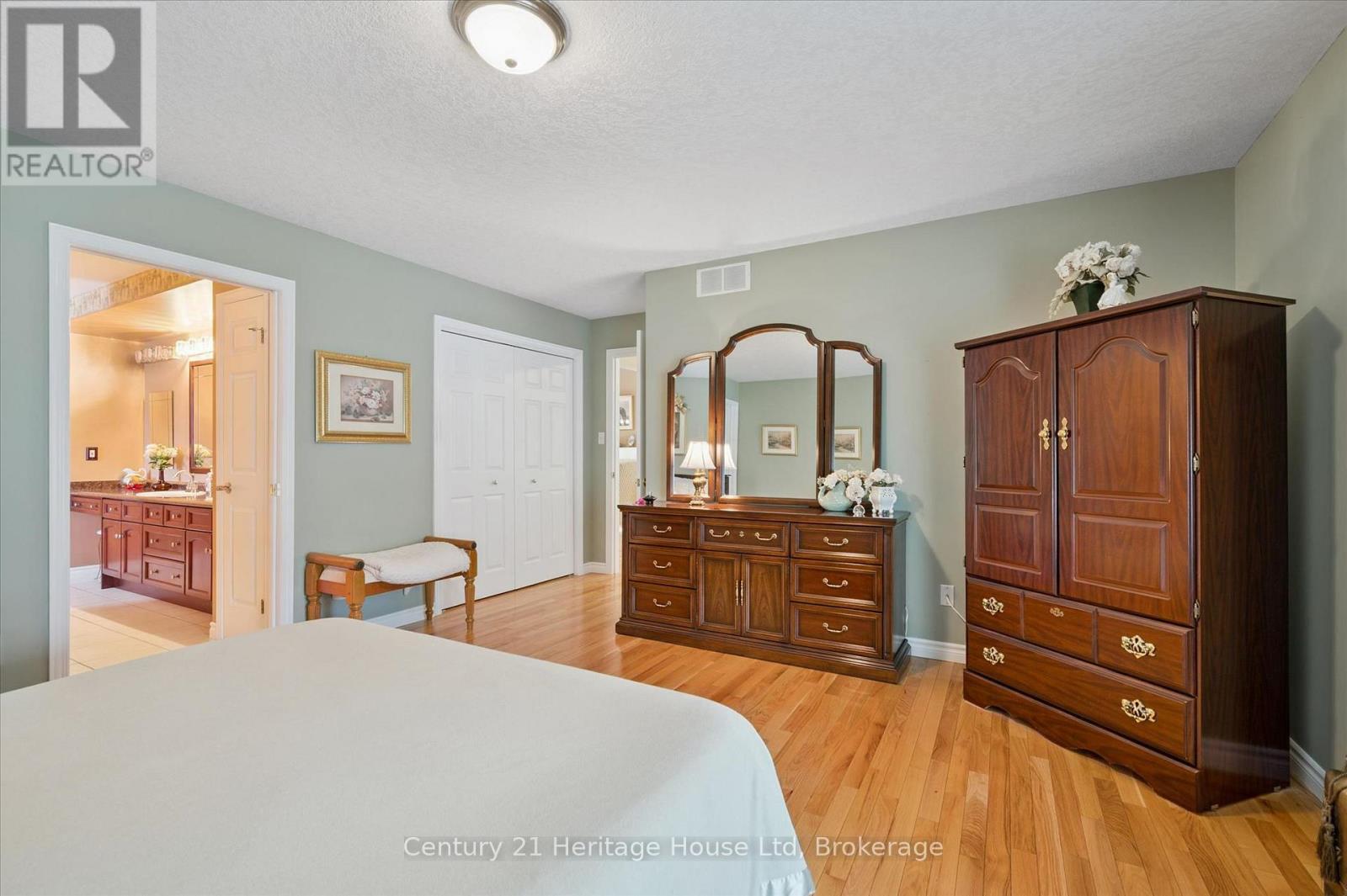 545 Athol Street, Centre Wellington (Fergus), Ontario  N1M 3T6 - Photo 23 - X13721362