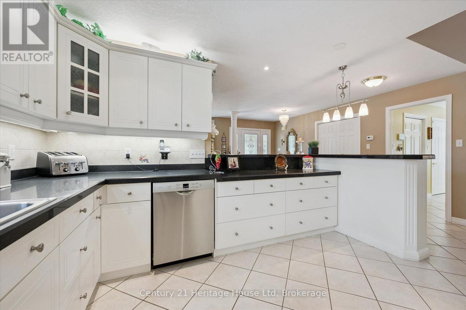 545 Athol Street, Centre Wellington (Fergus), Ontario  N1M 3T6 - Photo 9 - X13721362