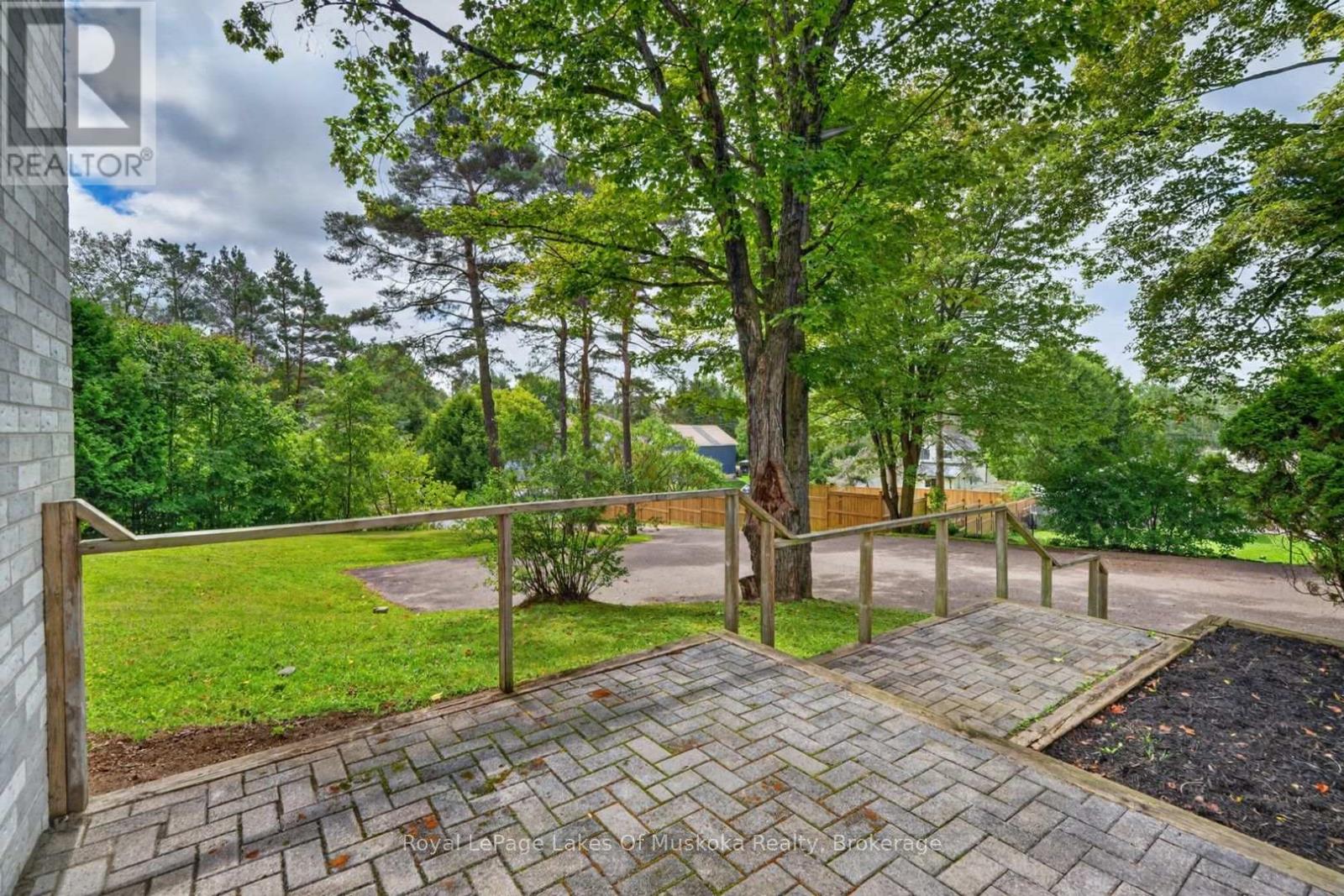 9 Silver Street, Huntsville, Ontario  P1H 1M1 - Photo 32 - X13721402
