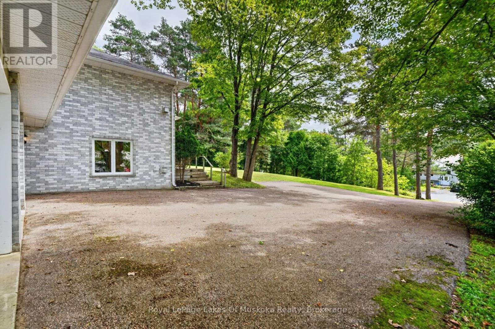 9 Silver Street, Huntsville, Ontario  P1H 1M1 - Photo 33 - X13721402