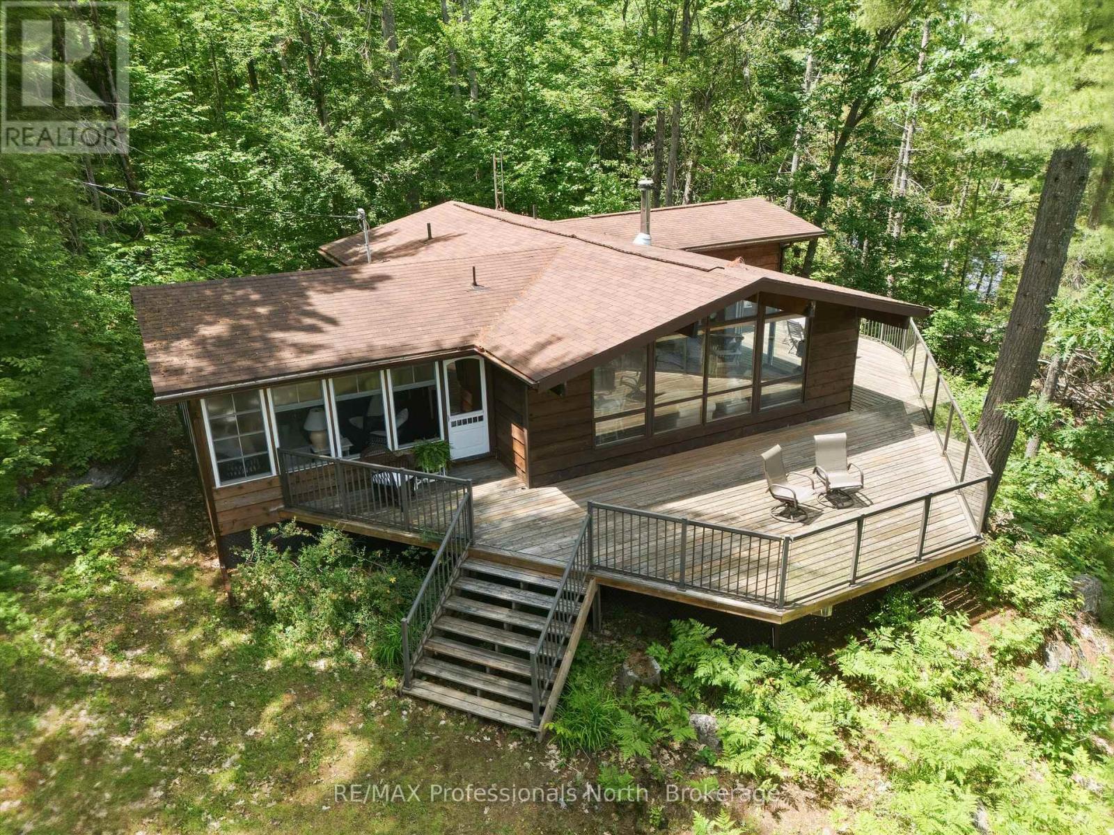 23 Taylor Island, Gravenhurst, Ontario  P1P 1R2 - Photo 3 - X13721432