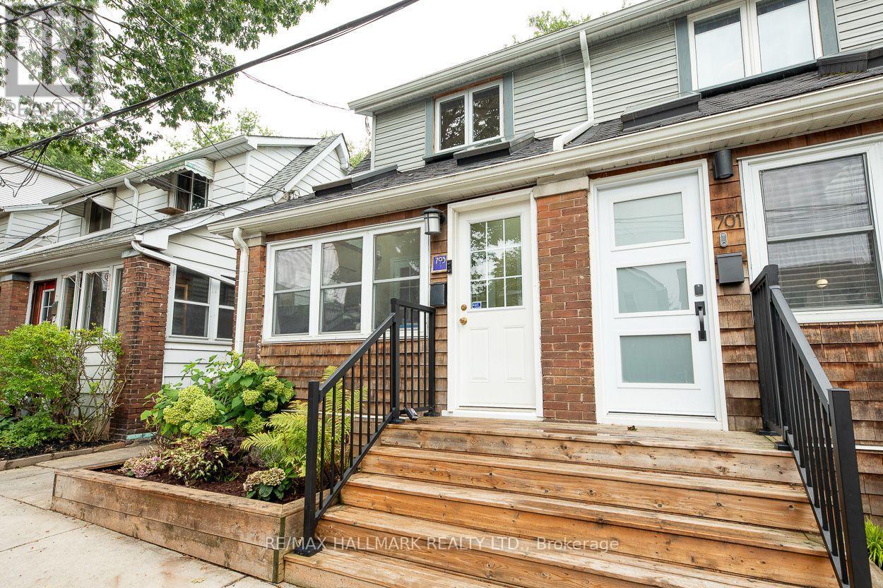 703 Craven Road, Toronto, Ontario  M4L 2Z7 - Photo 2 - E13721404