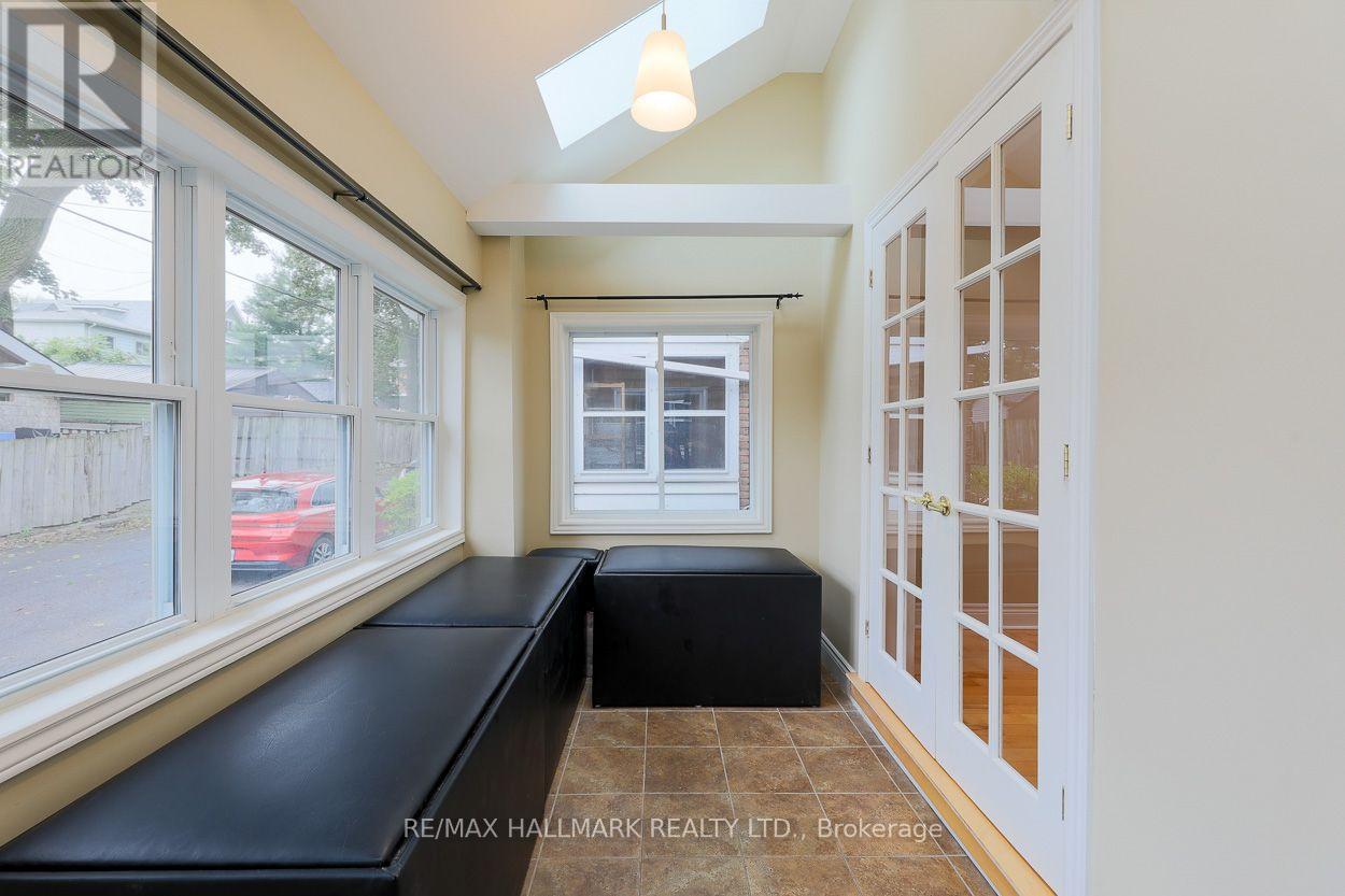 703 Craven Road, Toronto, Ontario  M4L 2Z7 - Photo 4 - E13721404